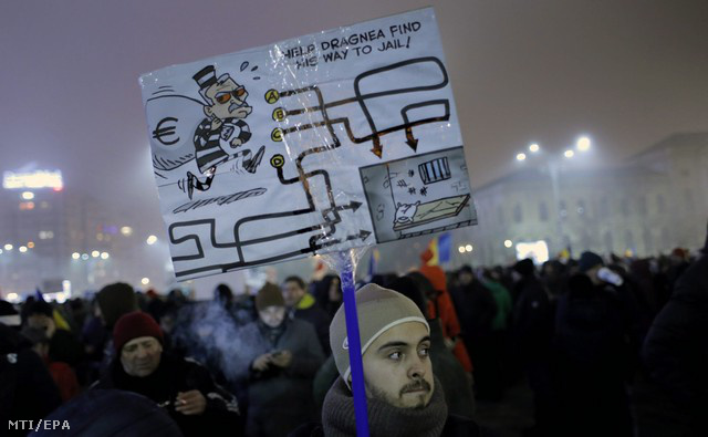 Nem csitul a kormányellenes tüntetés Romániában
