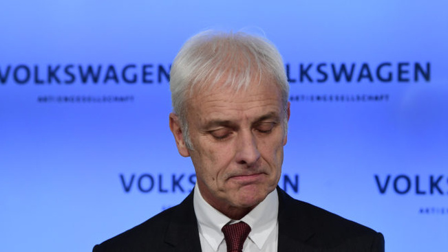 Helyretette Juncker a Volkswagen vezérét