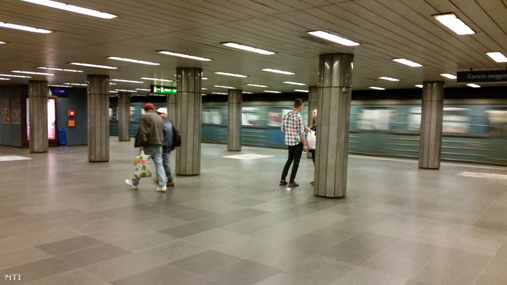 Tarlós István megmondta, mikor kezdődhet és fejeződhet be a 3-as metró felújítása