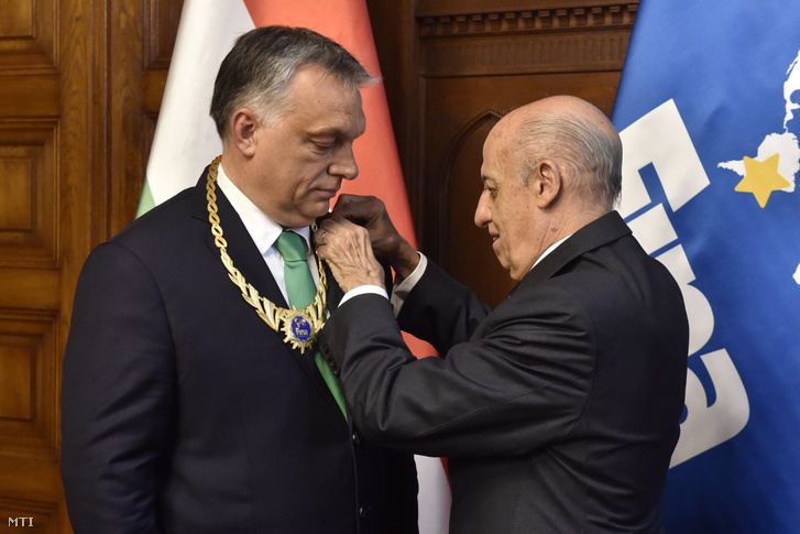 Kitüntették Orbán Viktort