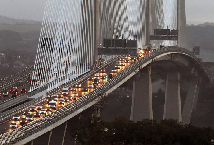 Különleges látvány a világ leghosszabb acélvázú hídja