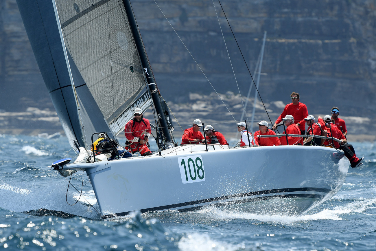 Sydney, 2019. december 26.
Az Ormándlaki Áron vezette egység a Stay Calm Hungary elnevezésű hajóval a Sydney és Hobart közötti ausztrál nemzetközi jachtversenyen Sydney-ben 2019. december 26-án.
MTI/EPA/AAP/Joel Carrett