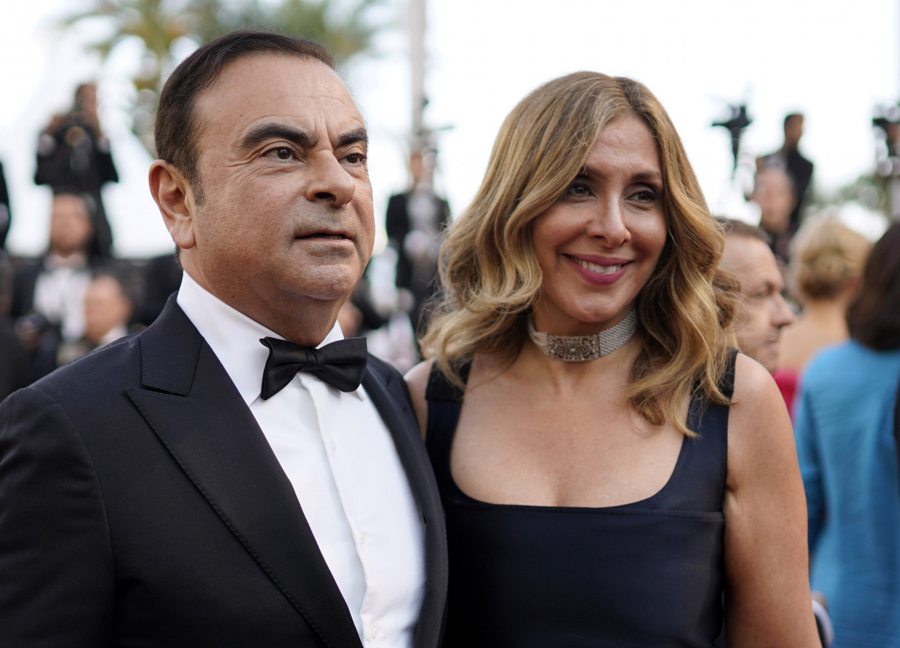 Cannes, 2020. január 7.
2020. január 7-én közreadott, a 71. Cannes-i Nemzetközi Filmfesztiválon készített kép a pénzügyi visszaélésekkel vádolt Carlos Ghosnról, a Nissan járműgyártó cég leváltott elnökéről és feleségéről, Carole-ról 2018. május 11-én. A japán ügyészség 2020. január 7-én elfogatóparancsot adott ki Carlos Ghosn felesége ellen hamis tanúzásért.
MTI/EPA/Franck Robichon