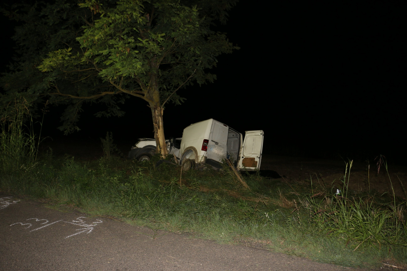 Halálos autóbaleset a Somogy megyei Zics térségében – Forrás: police.hu