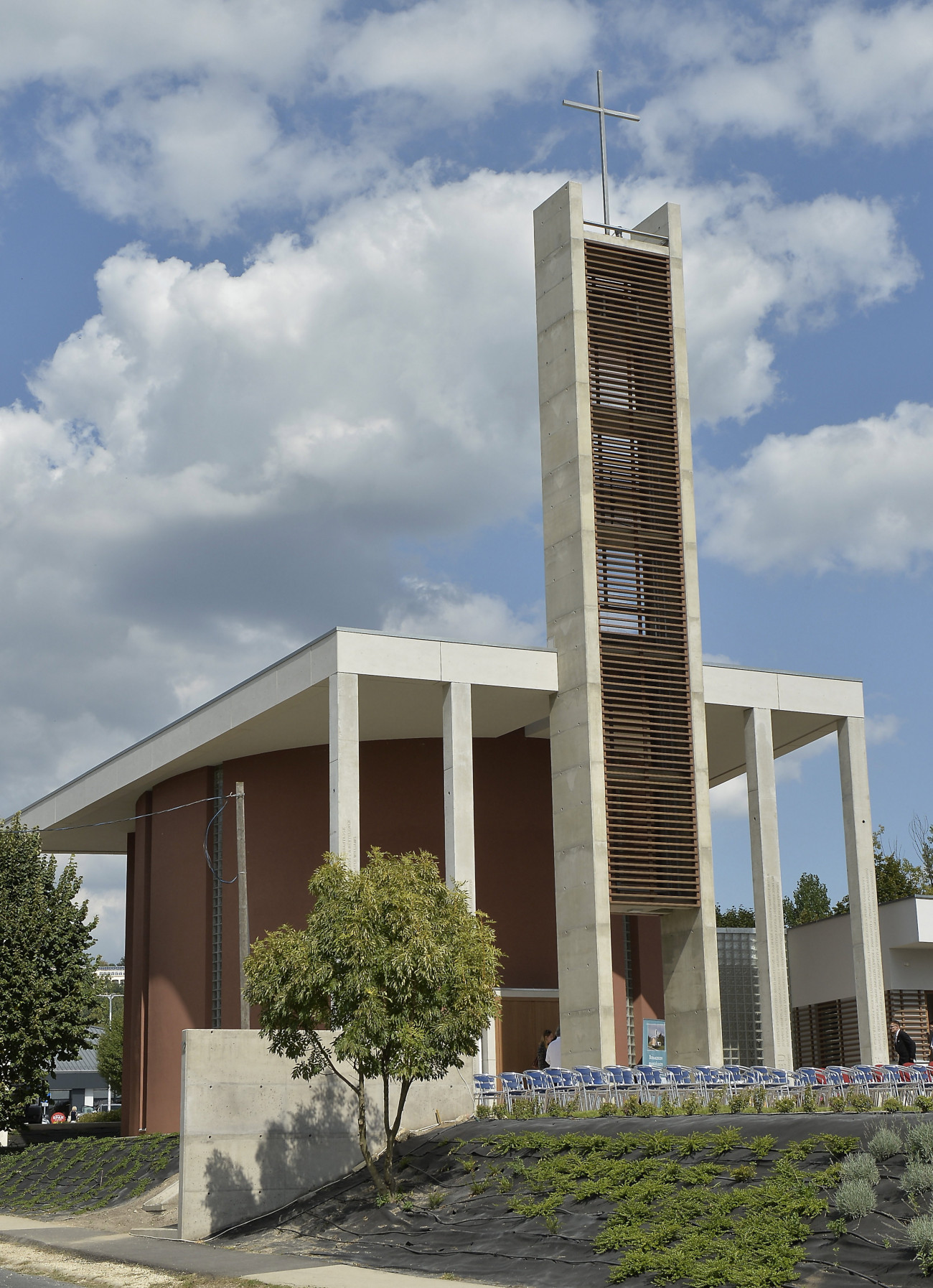Budakeszi, 2021. szeptember 4.
Magyarország kormánya támogatásával épült evangélikus templom a Pest megyei Budakeszin az avatás napján, 2021. szeptember 4-én.
MTI/Soós Lajos