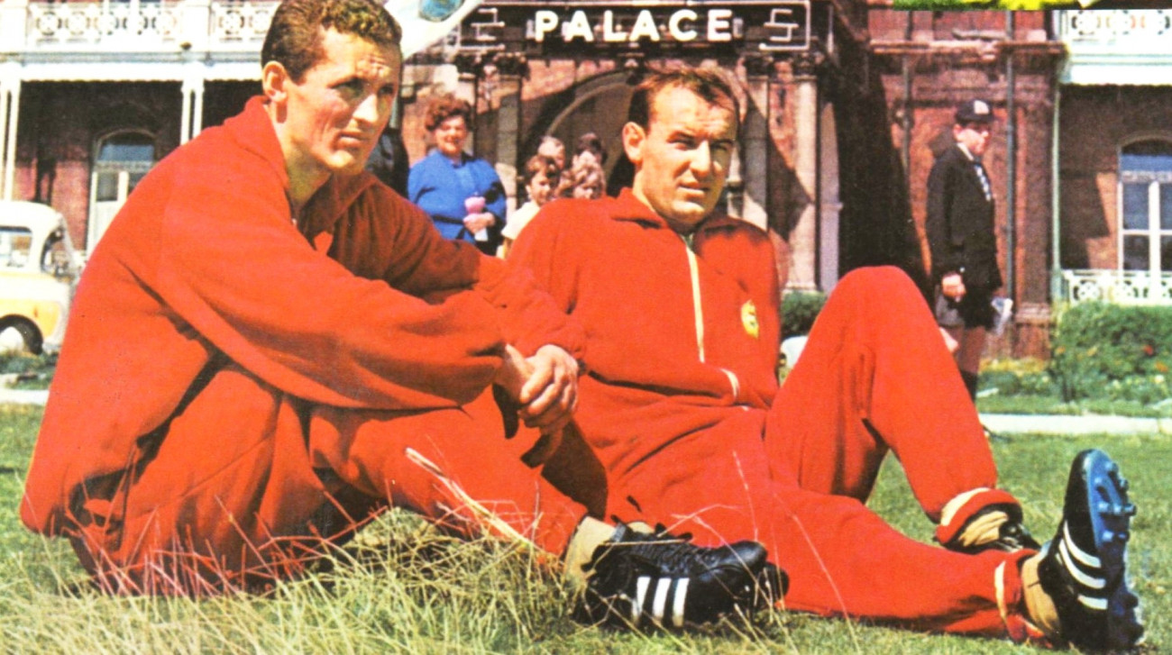 Albert Flórián és Bene Ferenc az angliai világbajnokság napjaiban