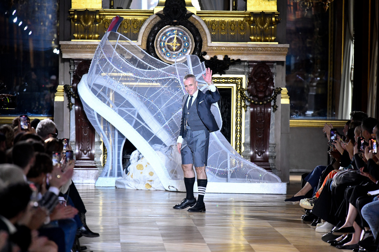 PARIS, FRANCE - OCTOBER 3: Fashion designer Thom Browne walks the runway during the Thom Browne Ready to Wear Spring/Summer 2023 fashion show as part of the Paris Fashion Week on October 3, 2022 in Paris, France. (Photo by SAVIKO/Gamma-Rapho via Getty Images)