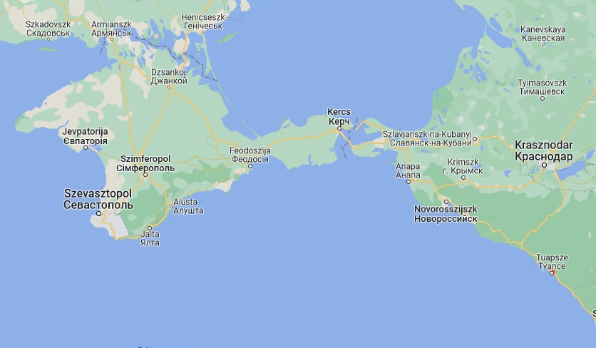 Az oroszországi Tuapsze város, amelynek olajfinomítóját drón támadás érte. Forrás: Google Maps