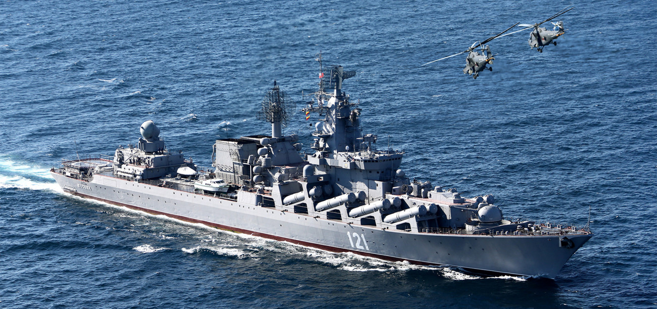 Az orosz fekete tengeri flotta elsüllyesztett zászlóshajója, a Moszkva rakétás cirkáló. Forrás:Wikipédia