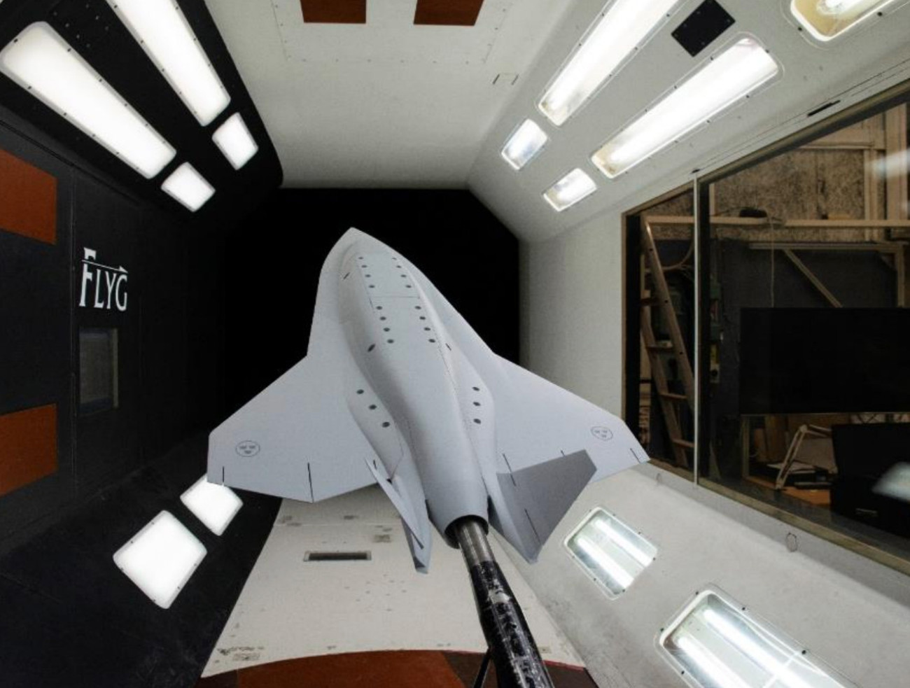 A SAAB Loyal Wingman (hűséges kísérő) fantázia nevű szuperszonikus drónja. Forrás: X/SAAB