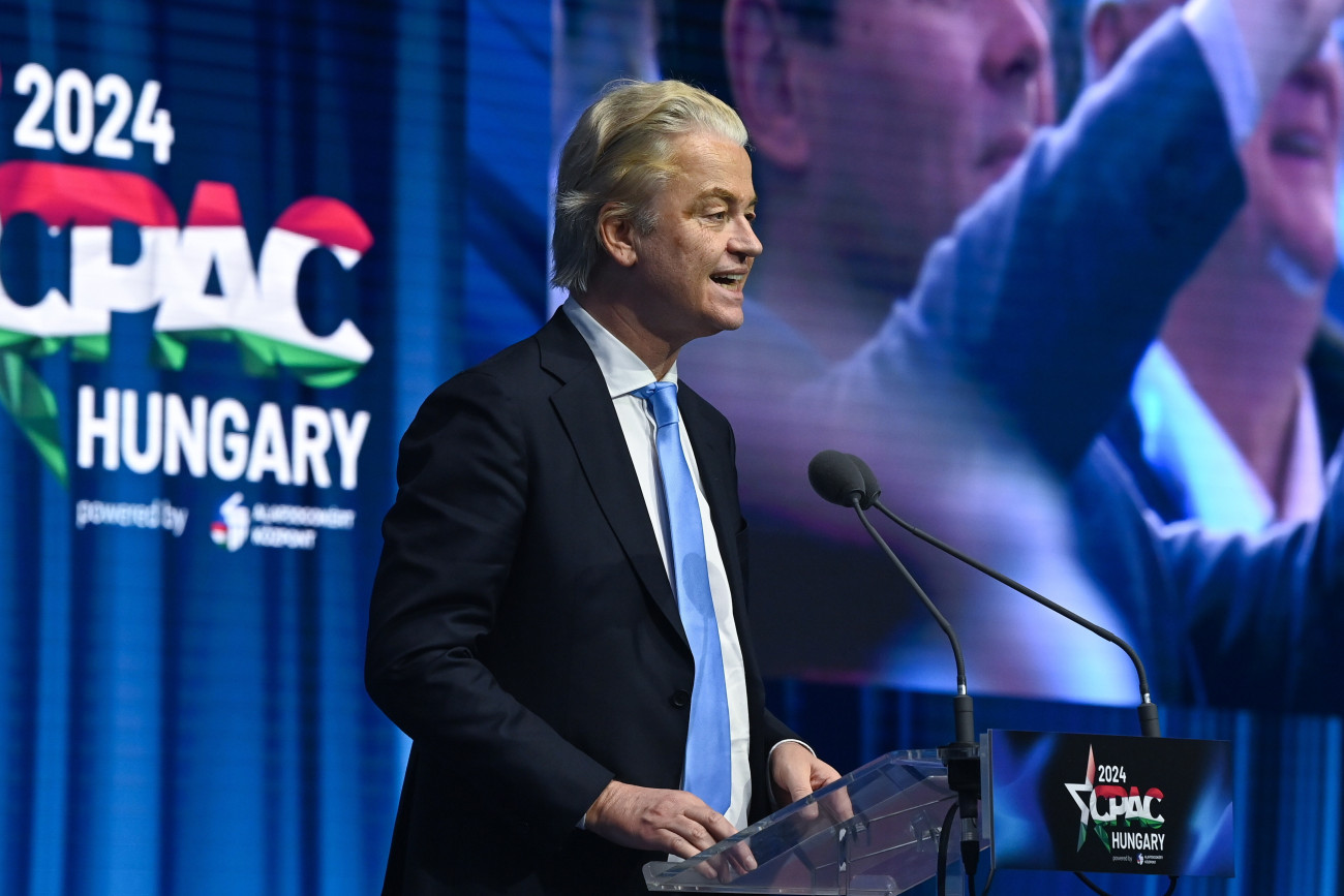 Budapest, 2024. április 26.
Geert Wilders, a holland Szabadságpárt elnöke beszédet mond a kétnapos Konzervatív Politikai Akció Konferencia (CPAC Hungary) második napján a Millenárison 2024. április 26-án.
MTI/Máthé Zoltán