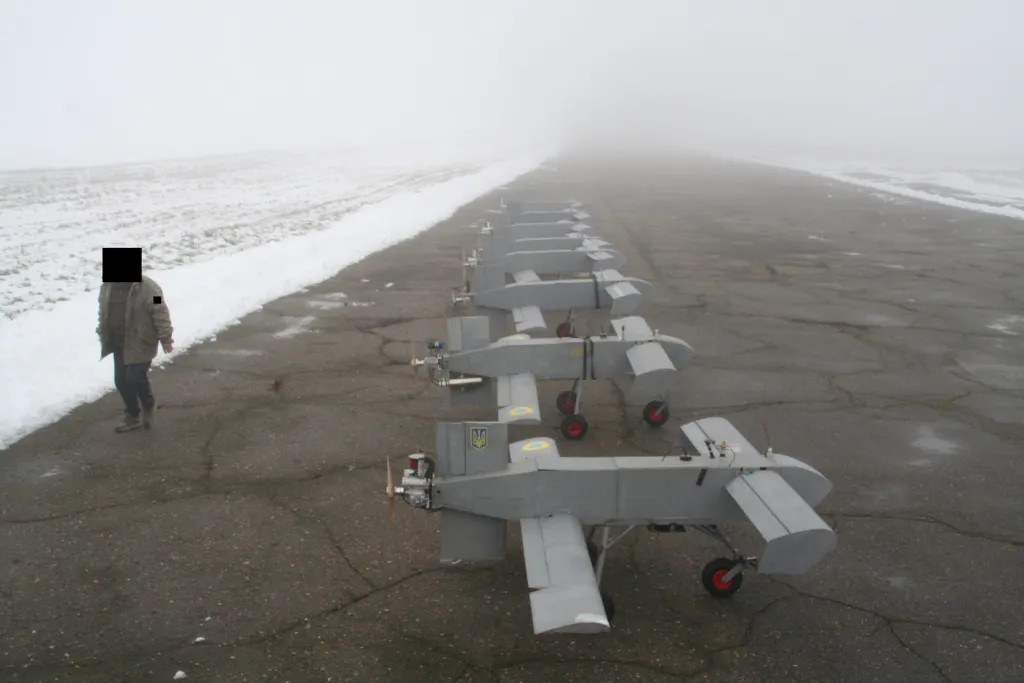 Nagy hatótávolságú ukrán drónok. Forrás: defensepost.ua