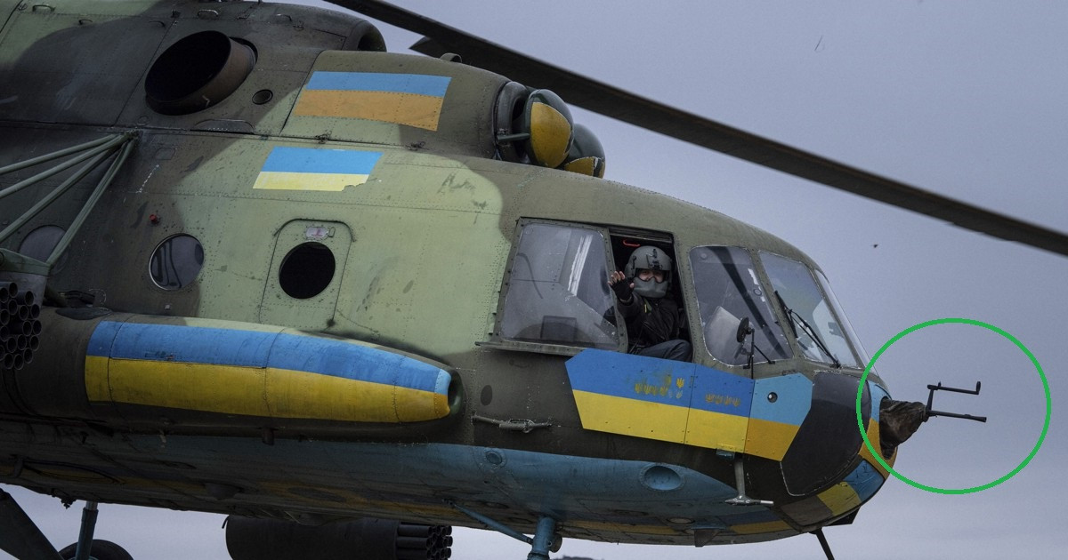 Egy Ukrajnában korszerűsített Mi-8-as helikopter, az orroba szerelt 7,62 mm-es könnyű géppuskával. A fegyver csöve felett a célzást segítő irányzék látható.