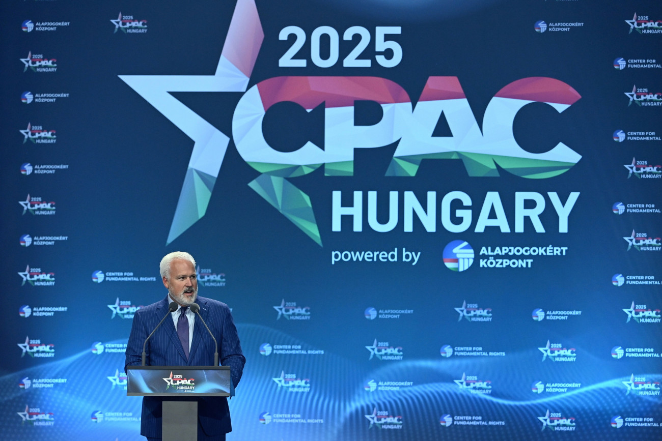 Budapest, 2025. május 29.
Matt Schlapp, az amerikai CPAC Foundation elnöke beszédet mond a kétnapos CPAC (Konzervatív Politikai Akció Konferencia) Hungary 2025 megnyitóján a Budapest Kongresszusi Központban 2025. május 29-én.
MTI/Máthé Zoltán