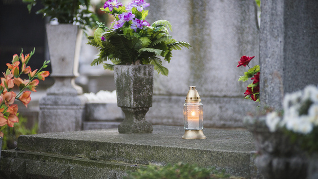 Változik a jogszabály - Drágább vagy olcsóbb lesz a temetkezés?