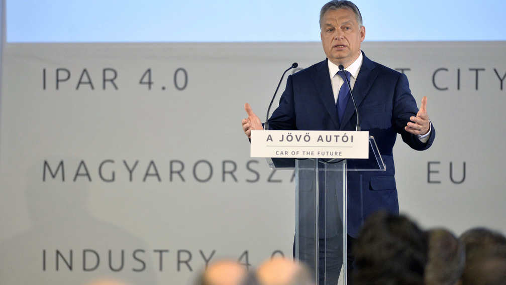 Orbán Viktor: 5 százalék lehet 2018-tól az internet áfája