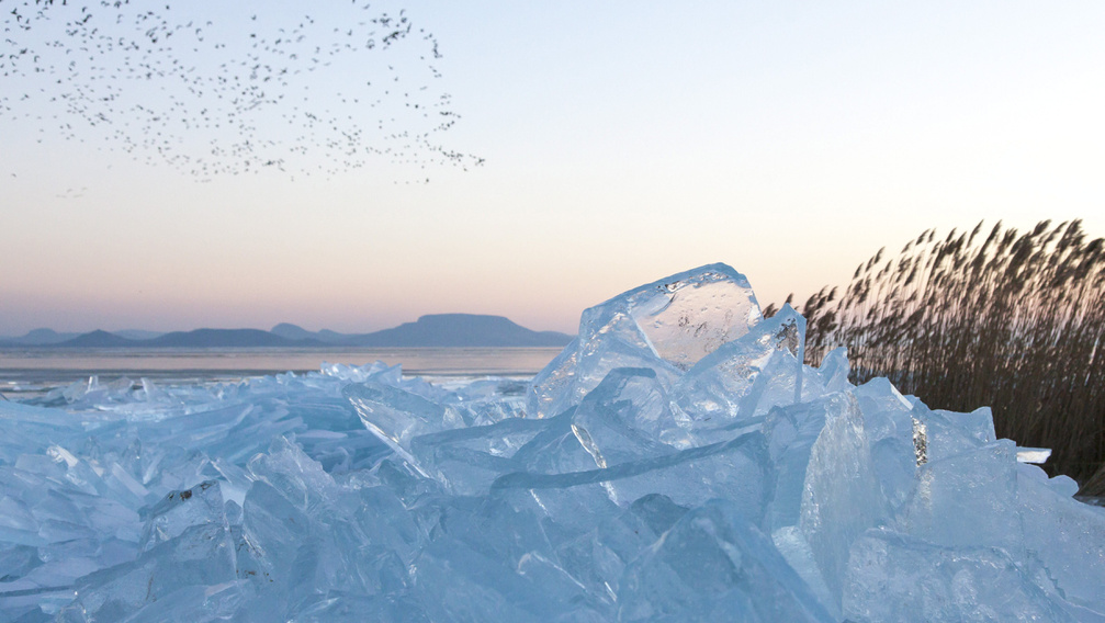 Még életveszélyes a Balaton jege