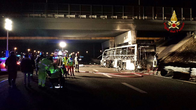 Sokkoló bejelentés: megelőzhető lett volna a veronai buszbaleset