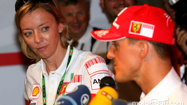 Michael Schumacher támogatására kéri a szurkolókat a menedzsere