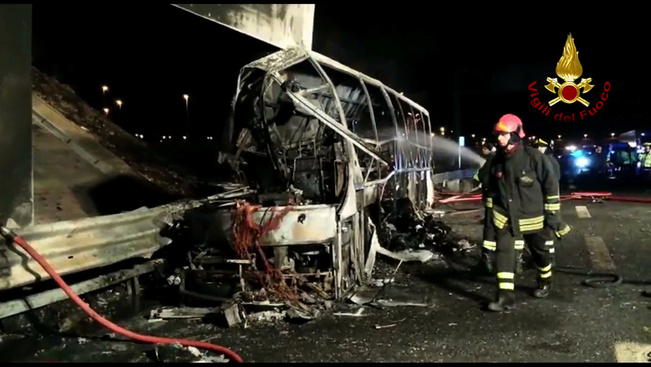 Veronai buszbaleset: egy villanyoszlop okozhatta a pusztító tüzet - videó