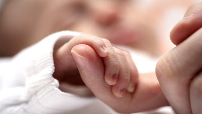 Évente 1300 baba születik szívrendellenességgel