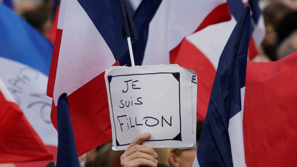 Ellophatják a demokratikus választásokat Franciaországban
