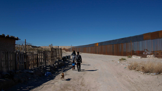 Most már biztos: az amerikaiak fizetik a mexikói falat