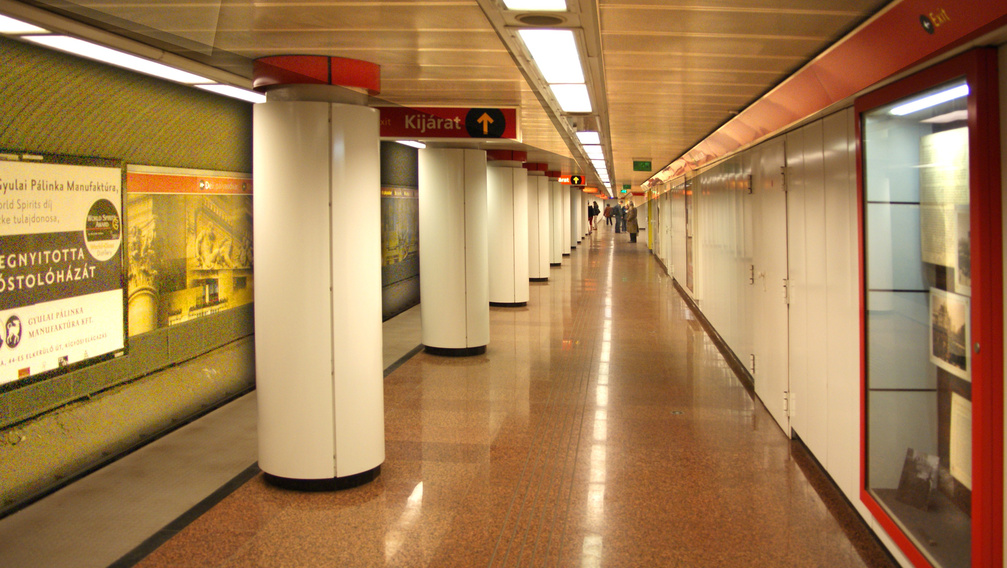Vasárnap újranyit a Kossuth téri metrómegálló