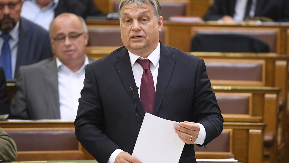 Orbán: amíg én vagyok a miniszterelnök, addig marad a kerítés