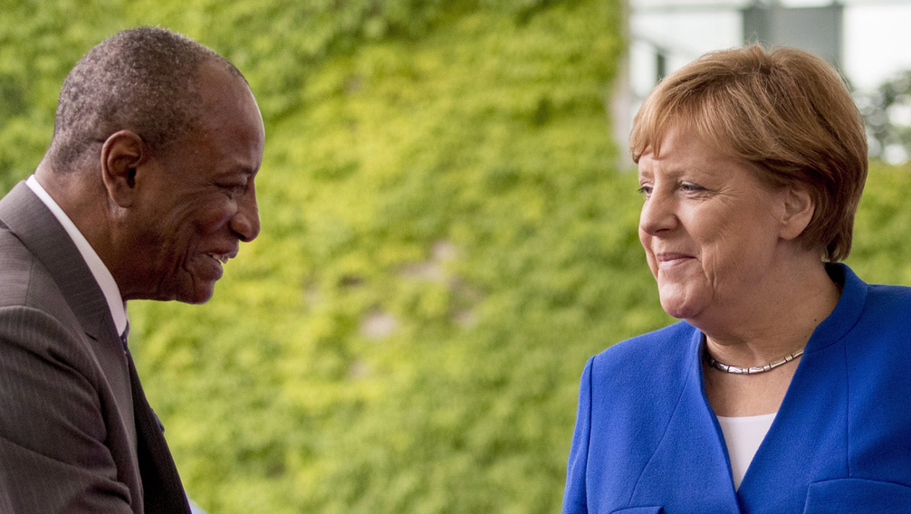 Merkel nem puszta jótékonyságból segítene Afrikának