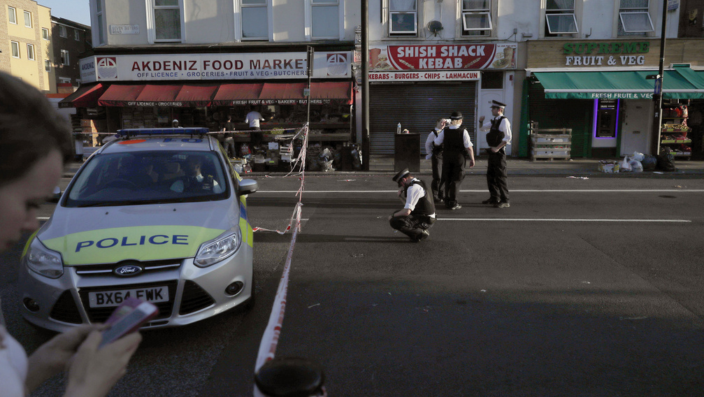 Így reagáltak a londoni muszlimok a gázolásra - exkluzív videó