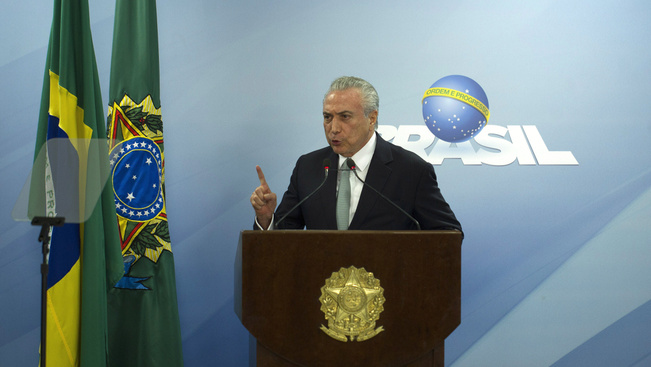 12 millió dollárnyi kenőpénz elfogadásával vádolják a brazil elnököt