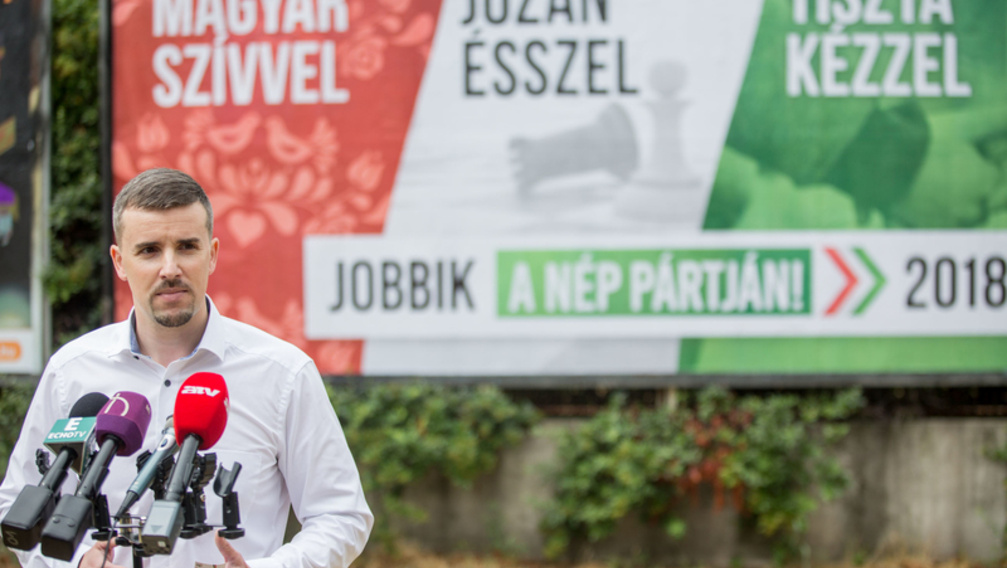 A plakátokon is eljött a Jobbik-fordulat