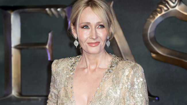 Különleges könyvet írt szülinapi ruhájára J. K. Rowling