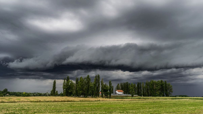 Félelmetes felhők Magyarország felett