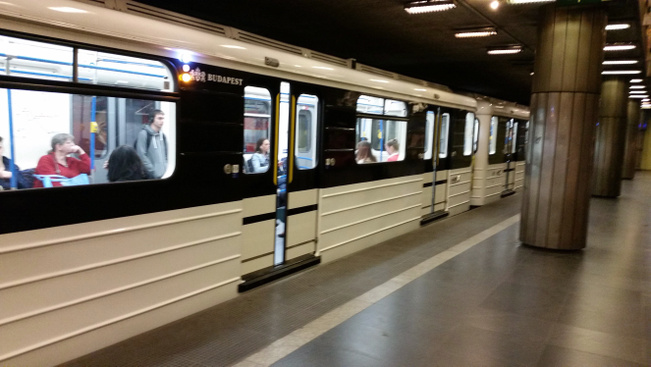 Újabb fordulat a 3-as metró felújított szerelvényeivel kapcsolatban