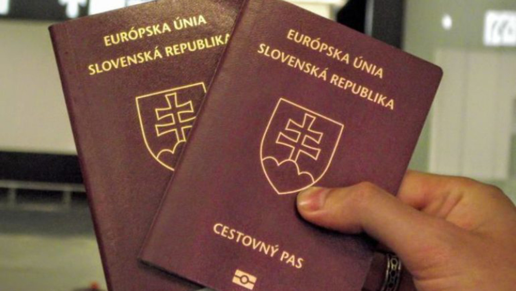 Hét év alatt majdnem kétezren veszítették el szlovák állampolgárságukat