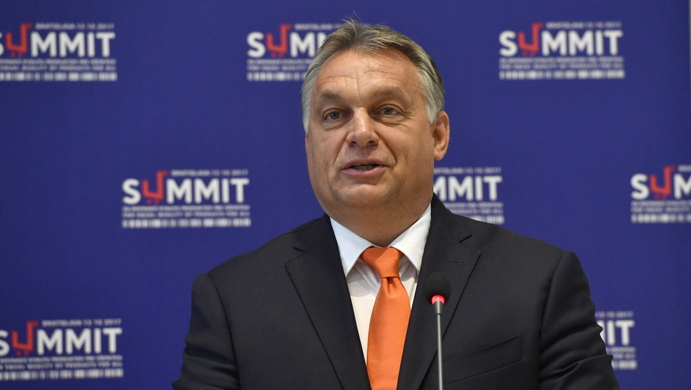 Orbán Viktor felszólította az Európai Unió intézményeit