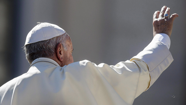 Ferenc pápa: a világ egy nagy háborúra készül