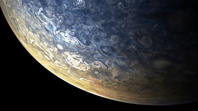 Nagy gáz van a Jupiteren és elképesztő fotók jöttek róla