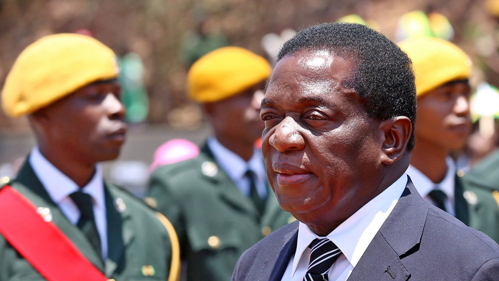 37 év után lemondott a zimbabwei elnök