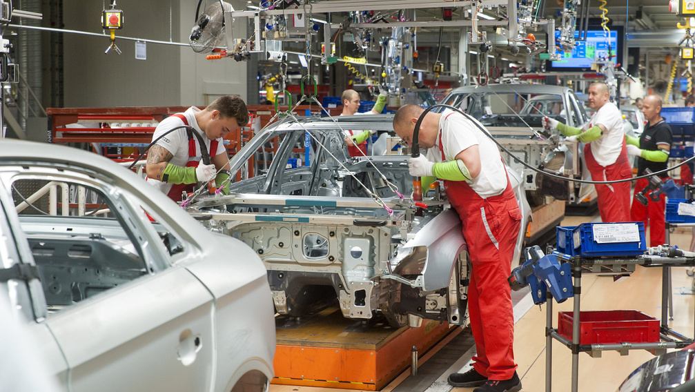 Új autó gyártásába kezd a győri Audi