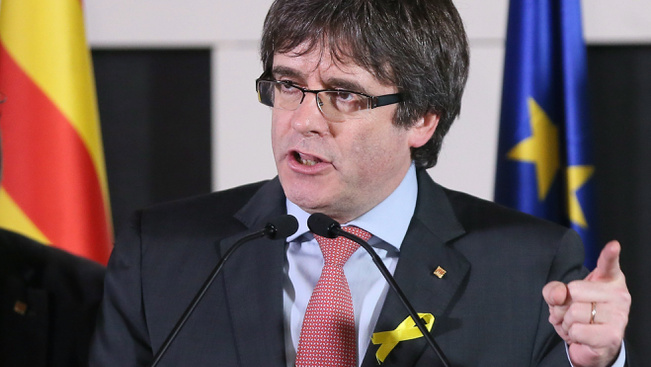 Puigdemont hivatalos jelölt, közben elfogatóparancsot kértek ellene