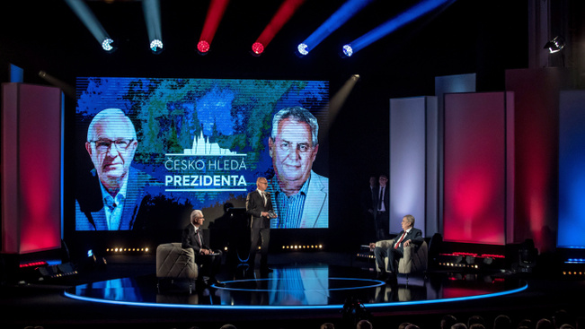Nyeregben érezte magát Zeman az első elnökjelölti tévévitában