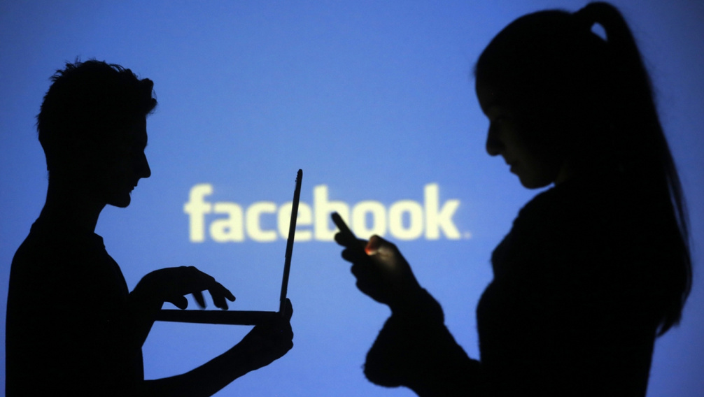 Tari Annamária határozottan elutasítja a gyerekeknek szánt Facebookot