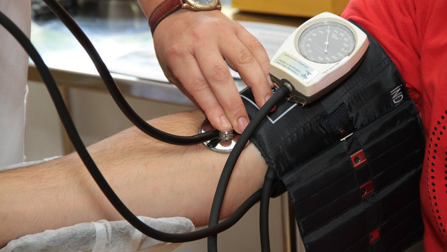 változások a célszervekben magas vérnyomás esetén magas vérnyomás kezelés tenorikus