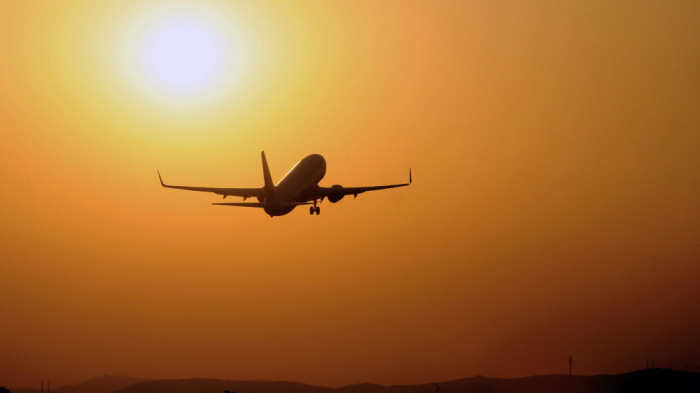 Várható légicsapások miatt figyelmeztették a légitársaságokat