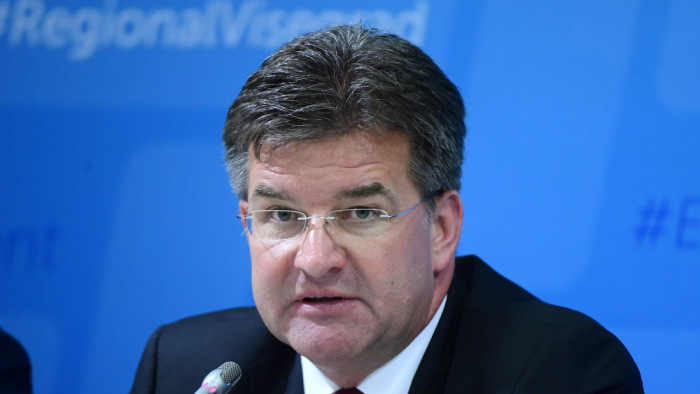 Három dologra kért garanciát a lemondását visszavonó szlovák külügyminiszter