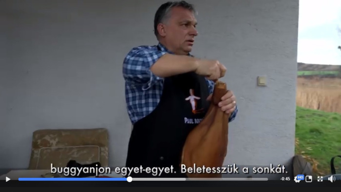 Orbán Viktor így főzi a húsvéti sonkát - videó