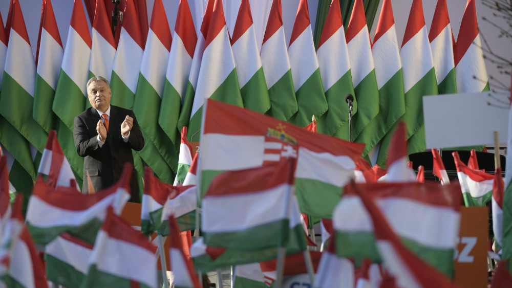 Orbán Viktor: sorsdöntő választás következik